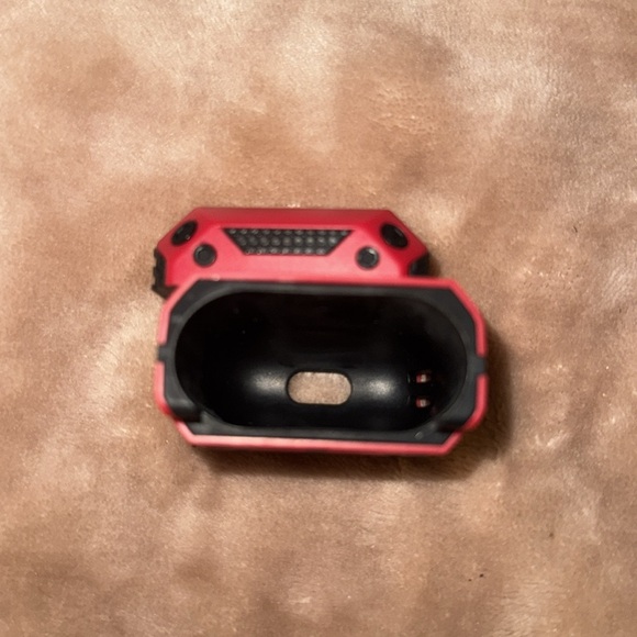 Gen 2 AirPod case - Picture 2 of 2